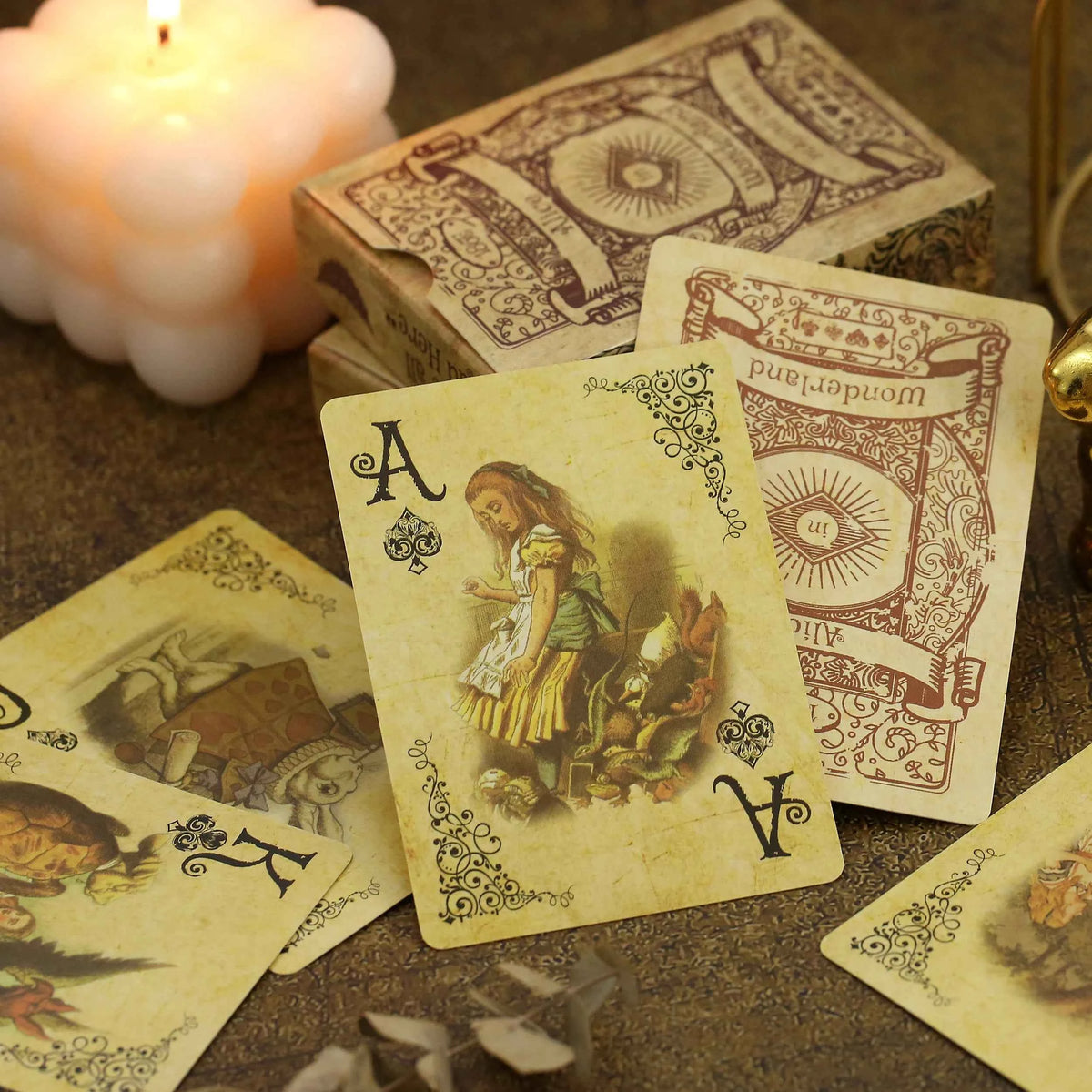 1Set Vintage Style Playing Cards of Alice in Wonderland.