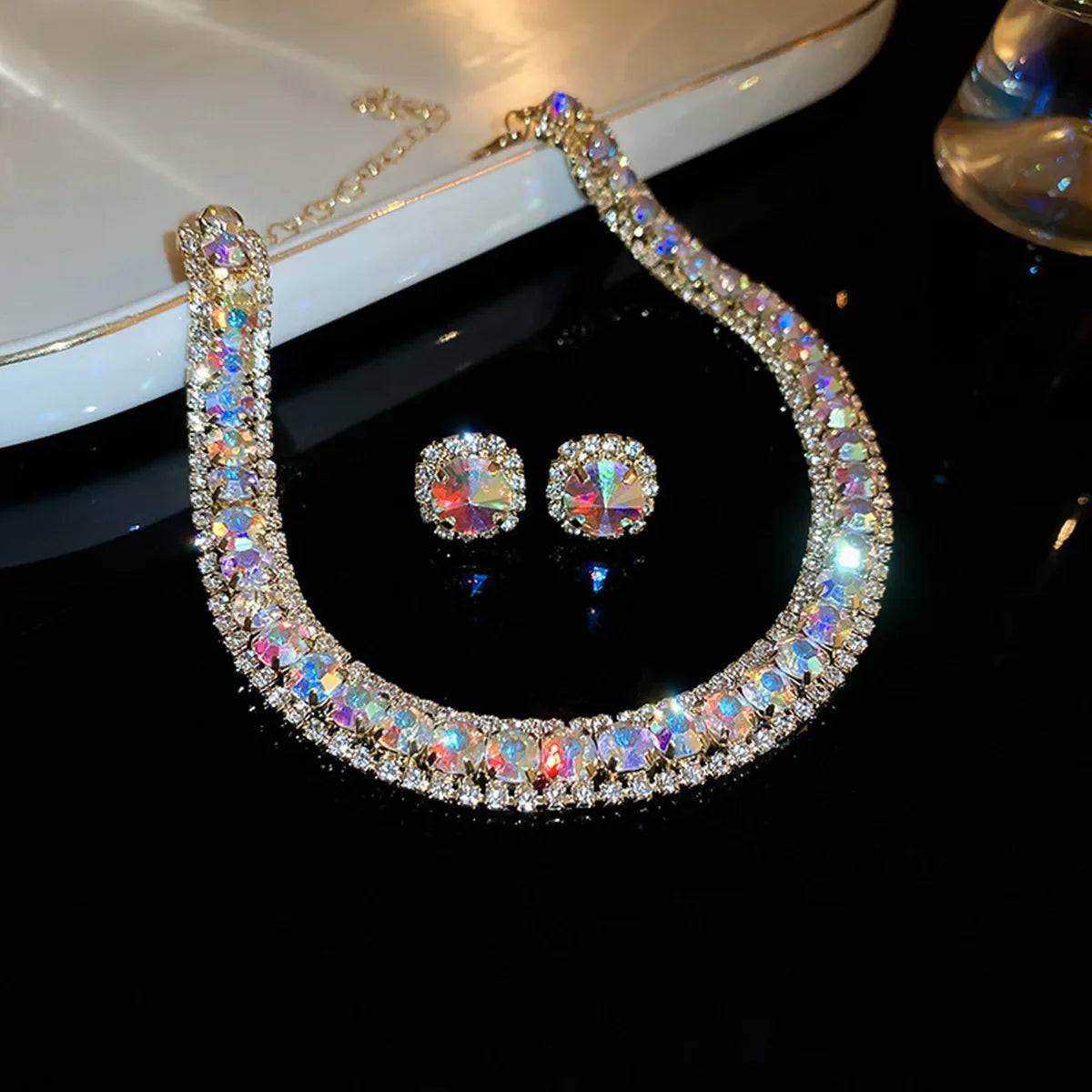 Women Trendy Rhinestone Decorated Jewelry Set.  Necklace and Earring Kit. Elegant Fashion Accessory For Daily use.