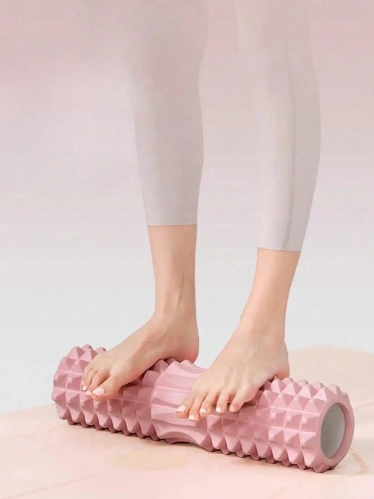 1pc Pink Foam Yoga Massage Roller, For Muscle Relaxation And Flexibility Training - Textured Surface For Deep Tissue Massage, Ideal For Yoga, Pilates And Fitness.
