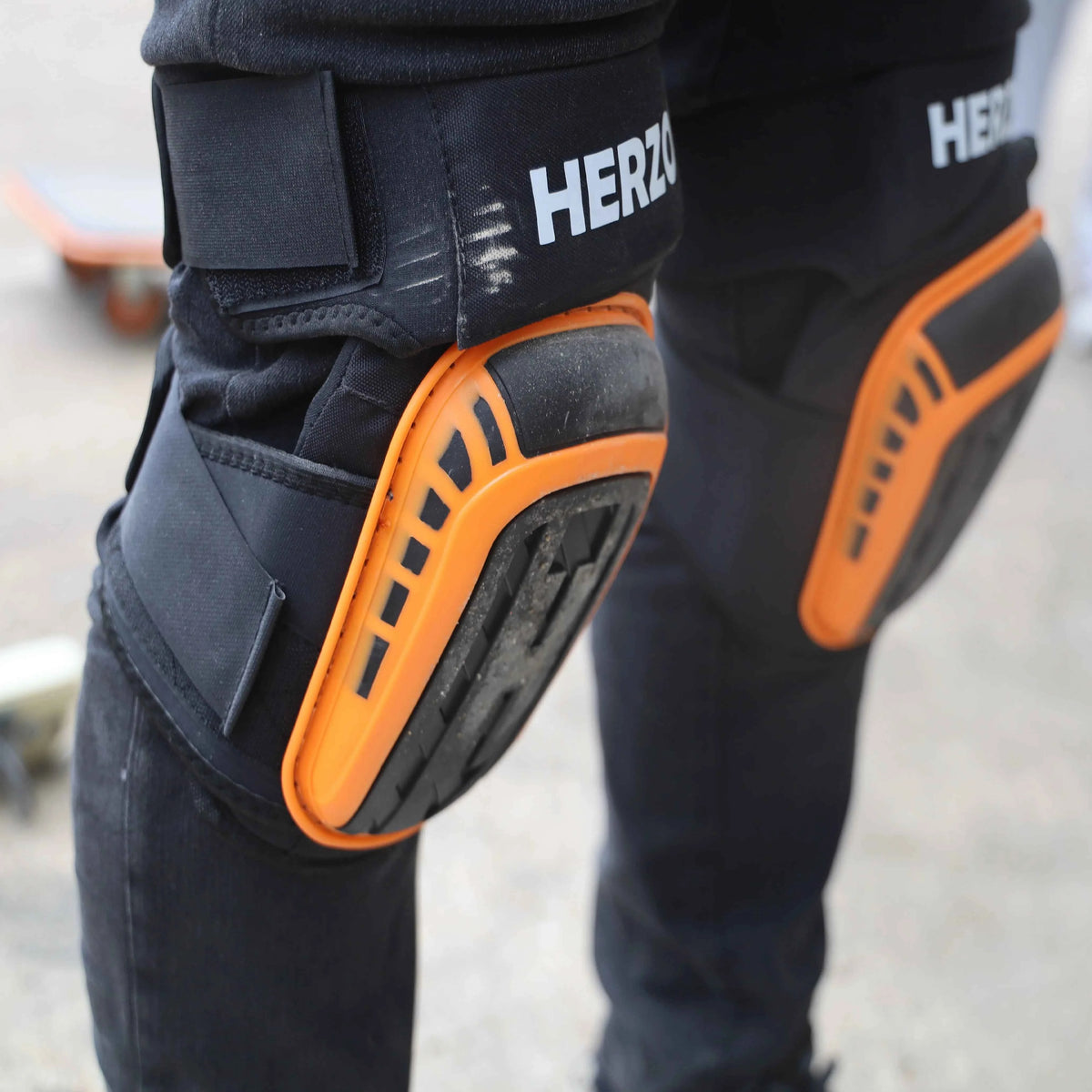 HERZO Knee Pads For Heavy Duty Knee Protection Comfortable Anti-slip, Work, Construction