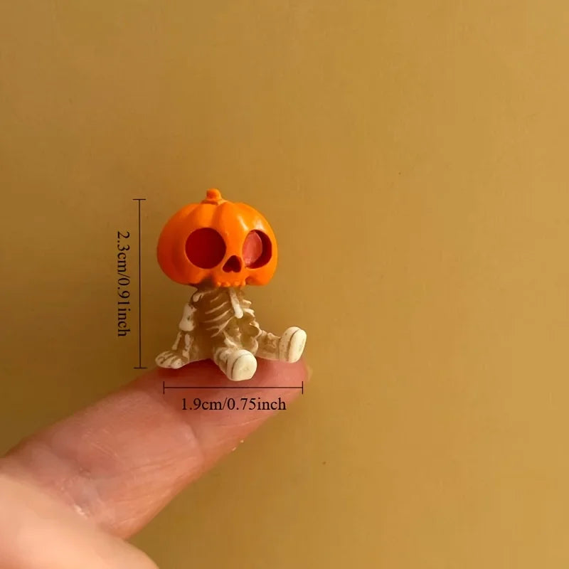 4Pcs Halloween Mini Figurines Set, Spooky Resin Decor with Pumpkins Ghosts Skulls.