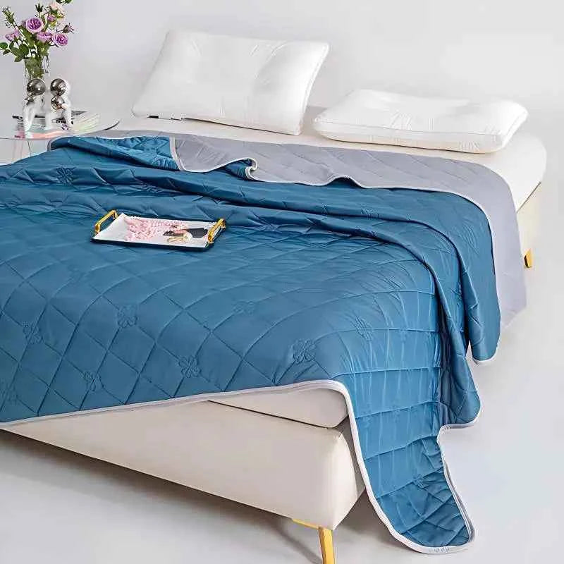 Queen Size Cooling Blanket - Breathable & Lightweight Cooling Comforter, Ice Silk Thin Quilt
