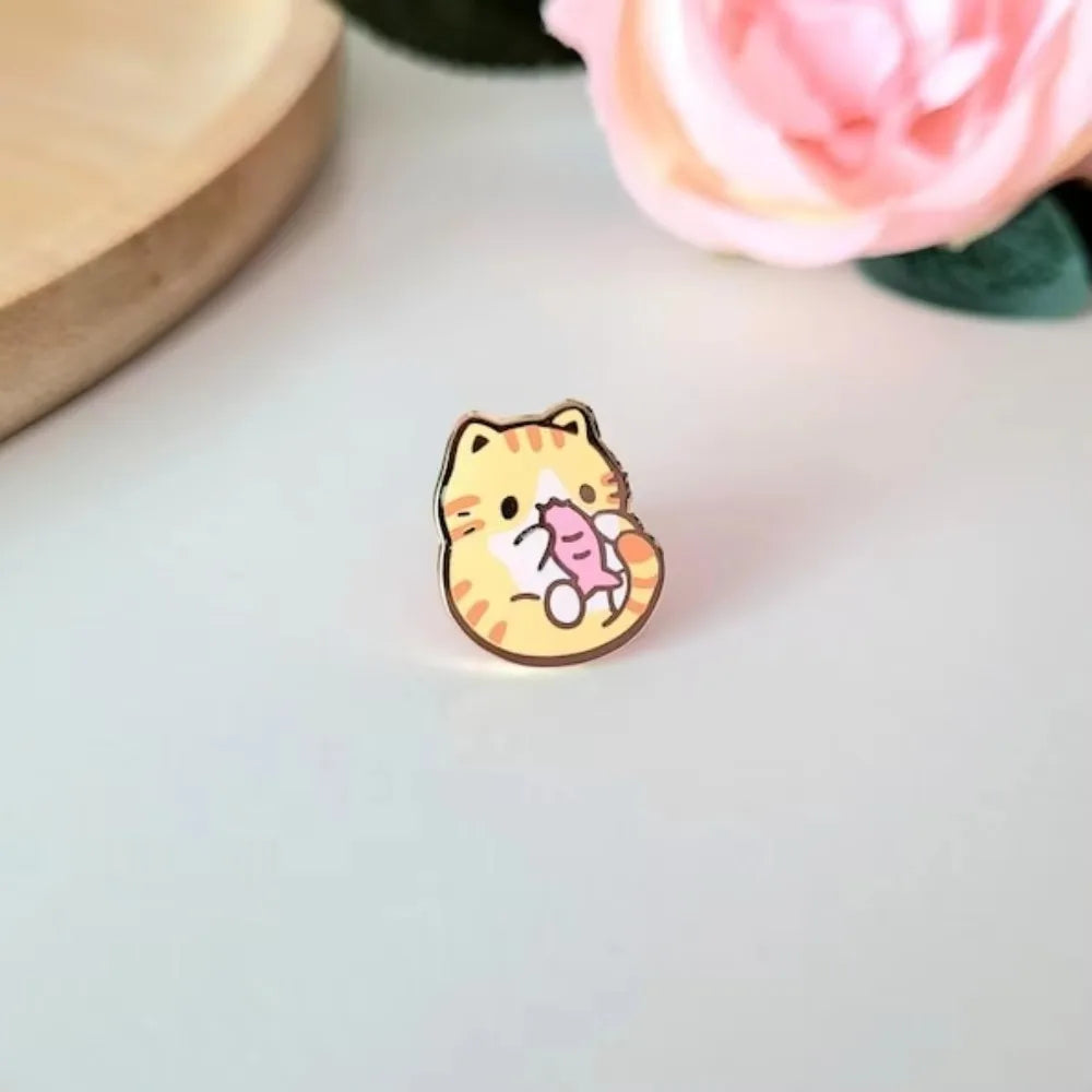 9PCS/SET Cute Tiny Cat Enamel Pins. Kawaii Kitten Fish Badge Cartoon Animal Brooch for Jewelry Accessory Gifts for Cats' Lovers